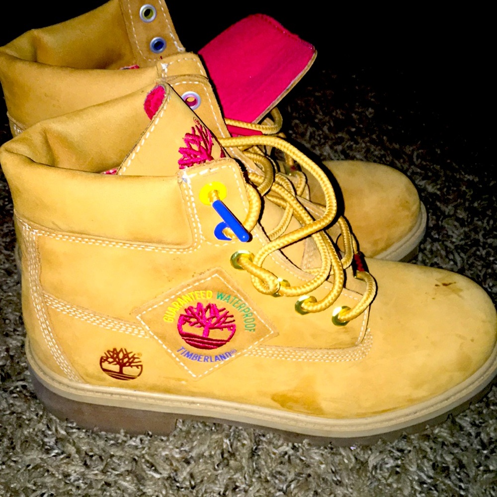 TIMBERLAND BOOTS  perfect condition 😁